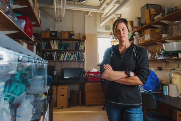 Lauren Dykman in a research wet lab.